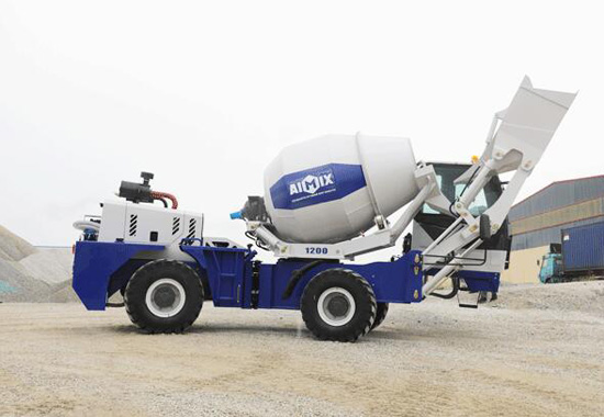 Self Loading Concrete Mixer Truck For Sale