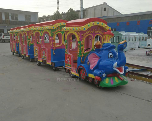 kiddie elephant train ride