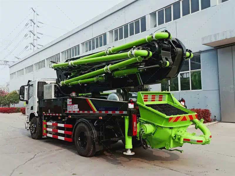 boom concrete pump